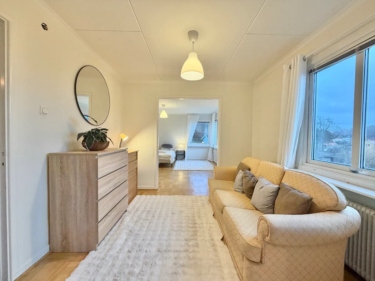 Corporate accommodation for up to 4 people in Ale, photo 1